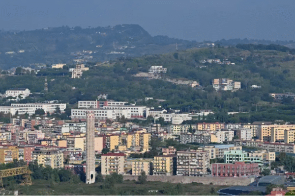 campi flegrei 4.0 quake tourist safety tips